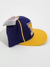 Vintage UW Huskies Washington Snapback Hat