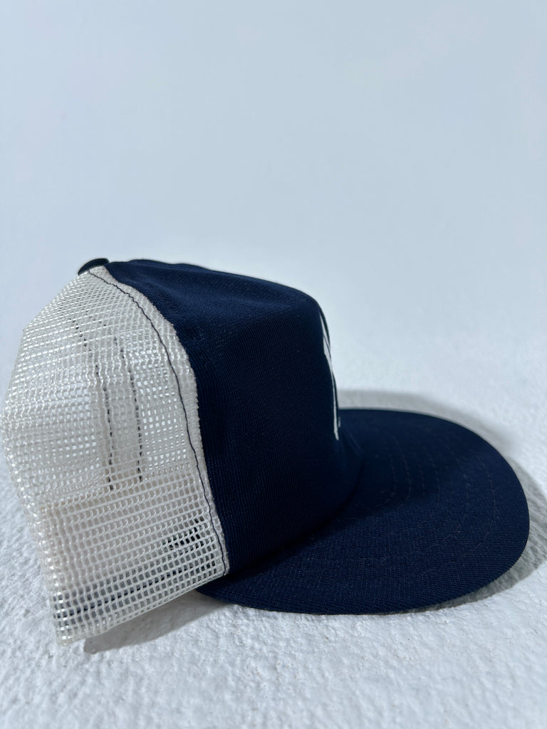 Vintage New York Yankees Mesh Trucker Snapback Hat