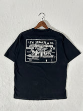 Vintage Levis black Tee Size XL