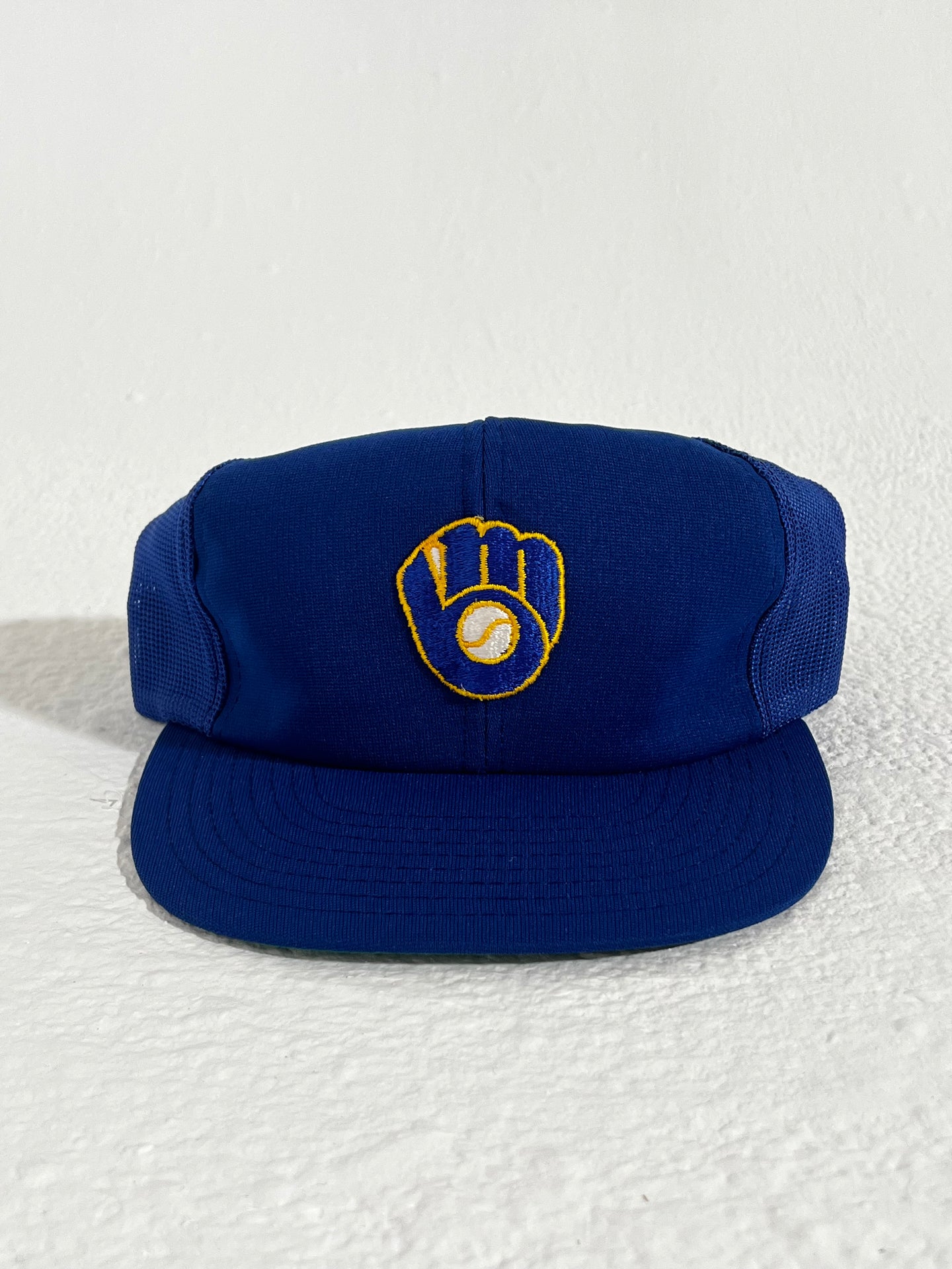 Vintage Milwaukee Brewers Mesh Trucker Snapback