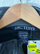 Vintage Y2k Arcteryx Zip Up Jacket Sz. XL