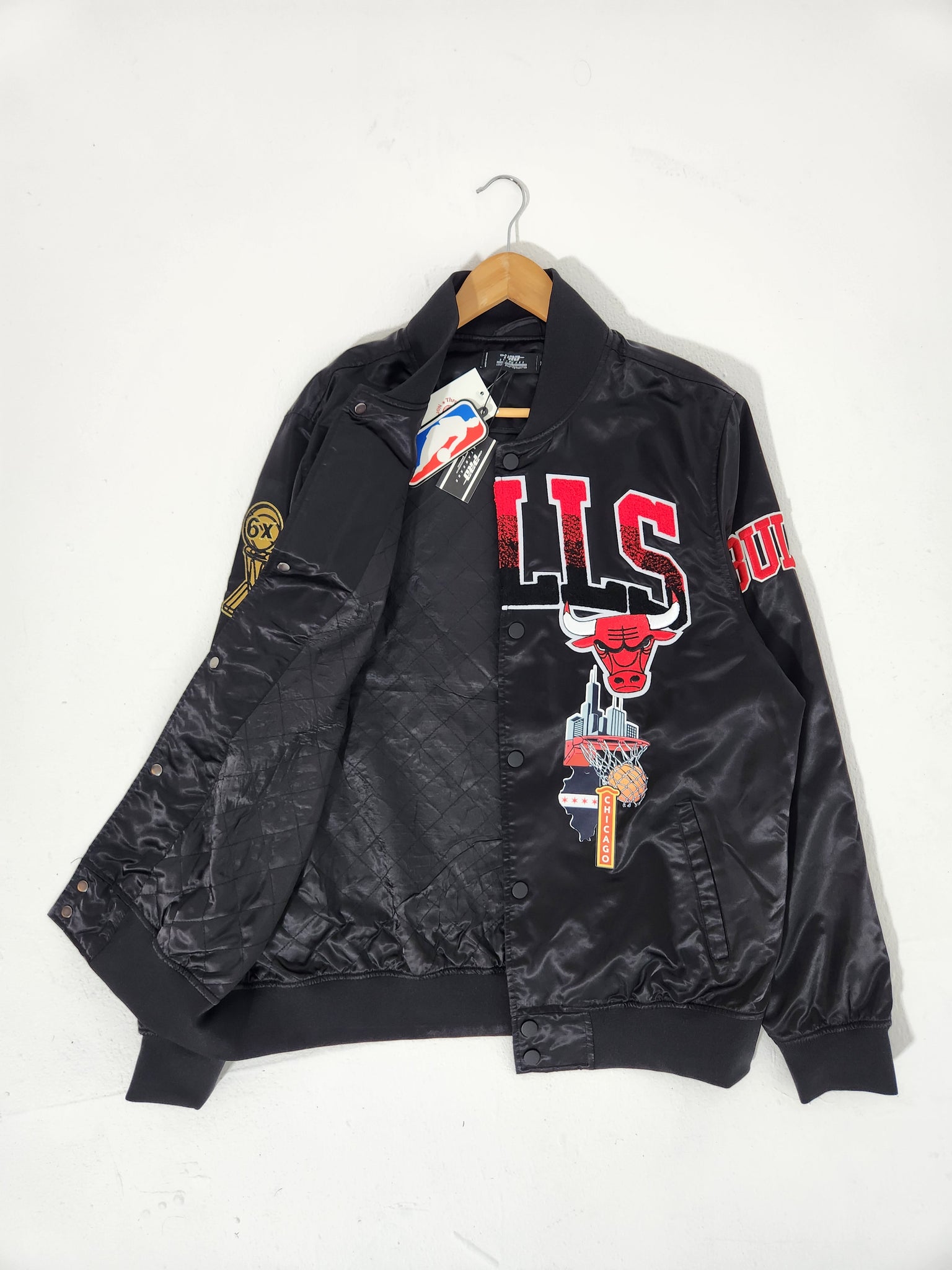 Red/Black Pro Standard Chicago Bulls Varsity Jacket - Jacket Makers