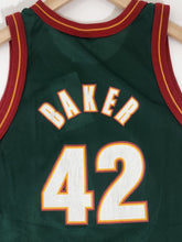 Vintage 1990s Champion NBA Seattle SuperSonics Vin Baker #42 Jersey Sz. Youth L