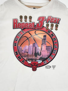 Vintage Chicago Bulls "Repeat 3-Peat 1998 NBA Champions" STARTER T-Shirt Sz. XXL