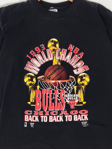 Vintage 1990s Chicago Bulls 1993 Back to Back NBA Champions T-Shirt Sz. L