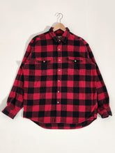 Vintage 2000s Field and Stream Red/Black Flannel Sz. 2XL