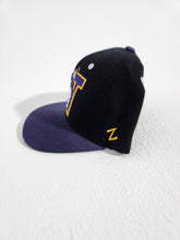 UW Huskies Black Zephyr Snapback Hat