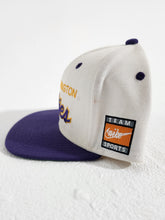 Vintage UW Huskies Nike Script Snapback Hat