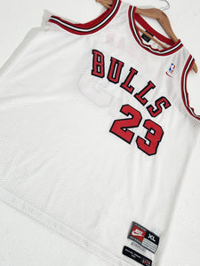 Vintage 2000s Chicago Bulls Michael Jordan #23 Stitched Basketball Jersey Sz. XL