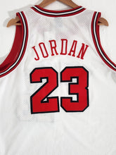 Vintage 2000s Chicago Bulls Michael Jordan #23 Stitched Basketball Jersey Sz. XL