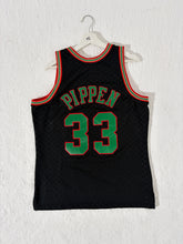 Chicago Bulls Scottie Pippen #33 Mitchell & Ness Jersey Size L