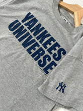 Y2k 2006 New York Yankees Yankees Universe T-Shirt Sz. L