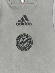 Adidas Grey Bayern Munich Soccer Kit Sz. L