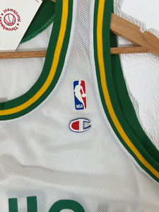 Vintage 1990's Seattle Supersonics 'Shawn Kemp' White Champion Jersey Sz. 40 (M)