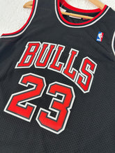 Chicago Bulls Michael Jordan Mitchell & Ness Jersey #23 Sz. L
