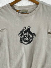 Distressed Gallery Dept. "Art That Kills" T-Shirt Sz. L