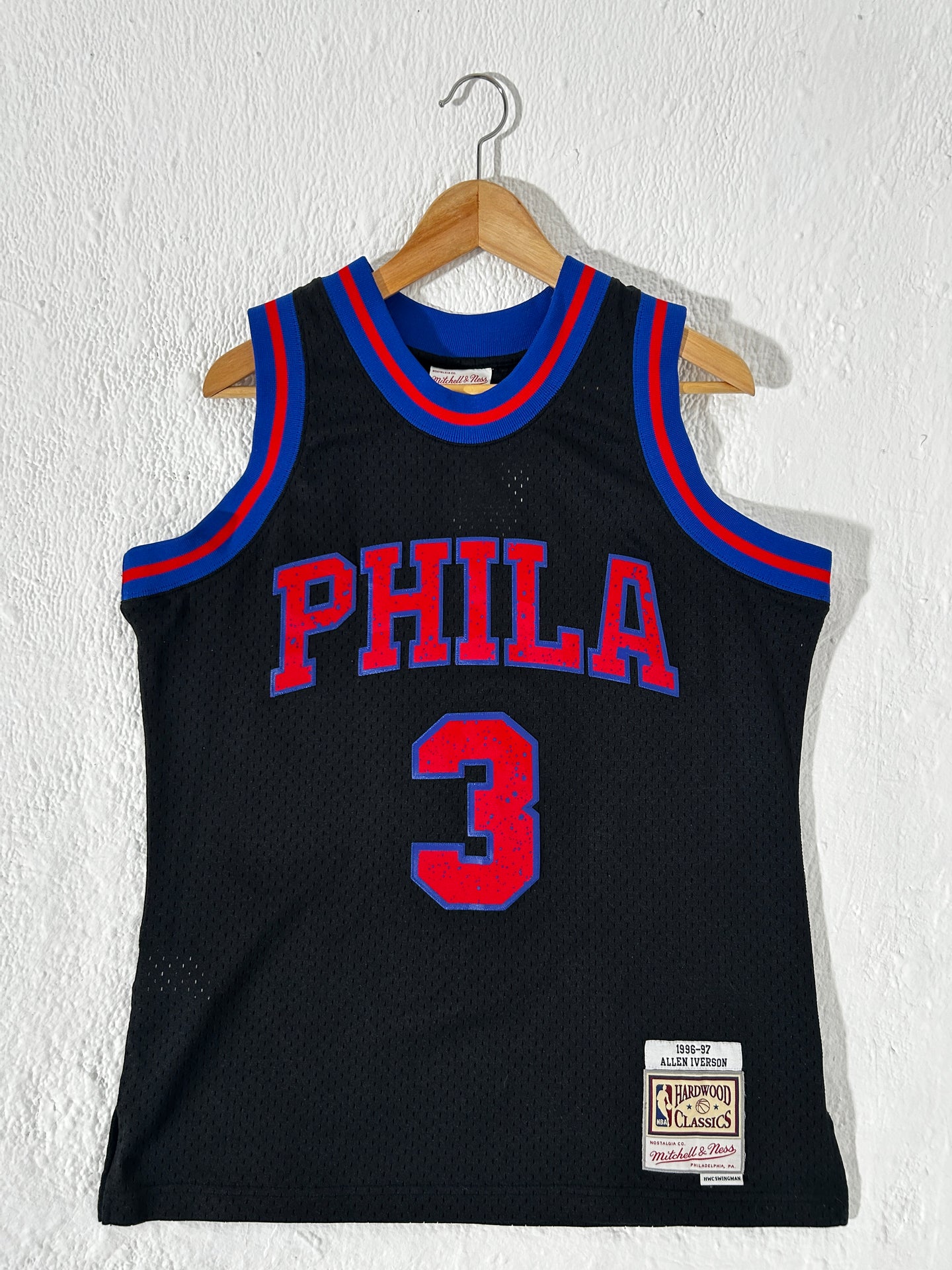 Philadelphia 76ers Allen Iverson Paint Splatter Black Jersey Sz. M