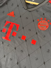 Bayern Munich Sadio Mane #17 22/23 Third Jersey SizeL