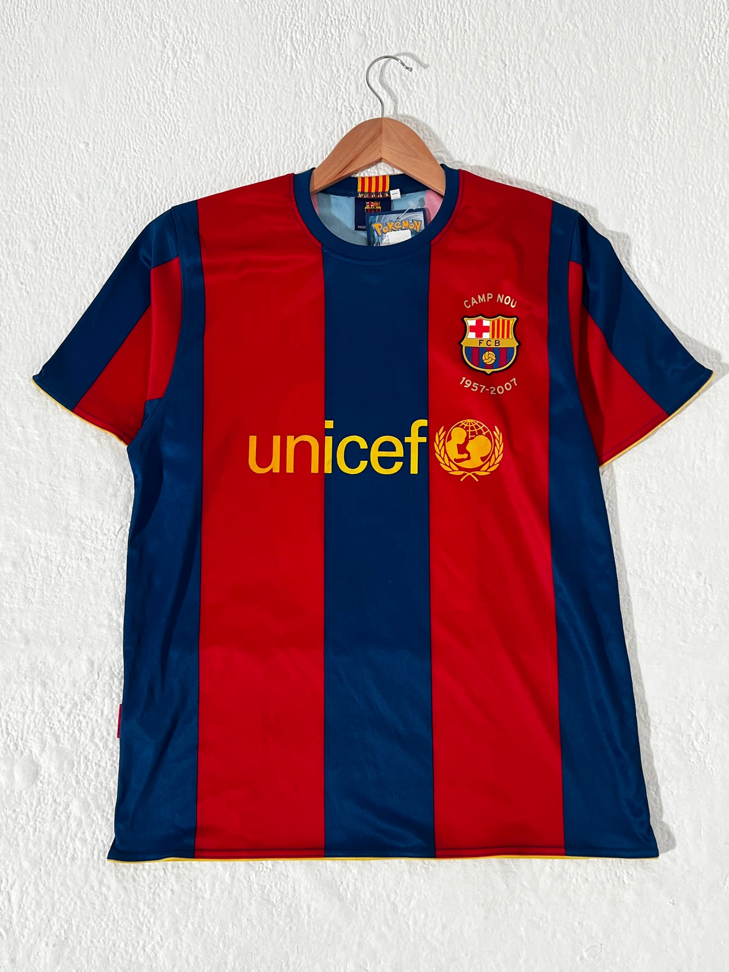 Ronaldinho #10 Barcelona Home Kit Sz. M