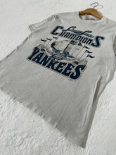 Vintage 2000 New York Yankees Subway Series Champions T-Shirt Sz. L