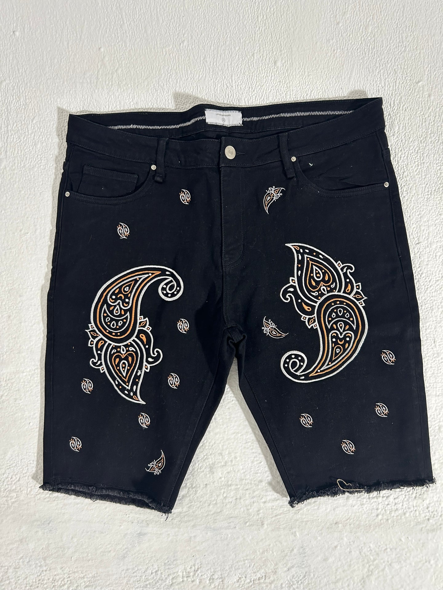 Lifted Anchors Paisley Black Shorts NWT Dept1