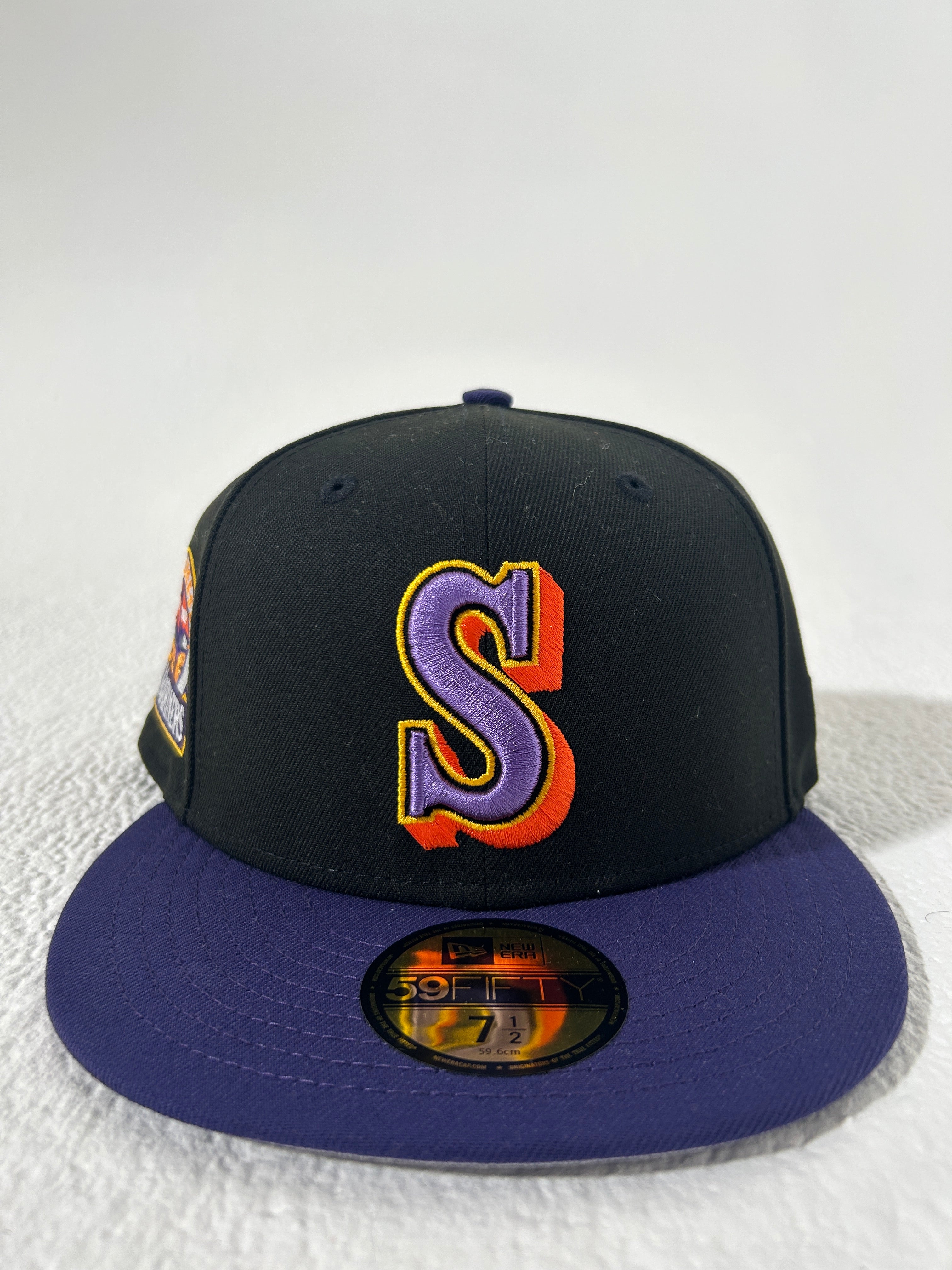 7 1/4 Seattle Mariners authentic Halloween Exclusive Fitted Hat