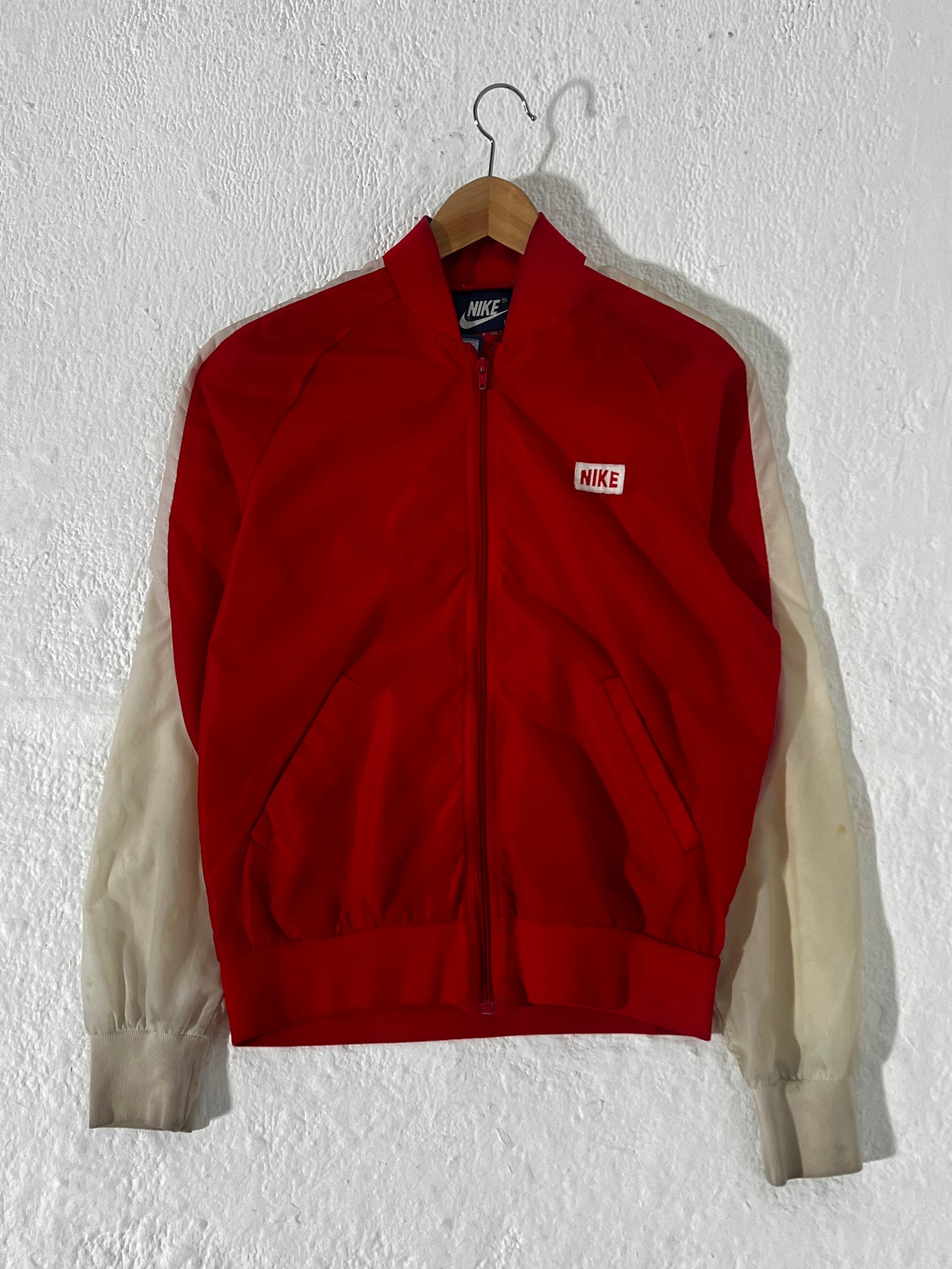 Vintage 1980's NIKE Red Windbreaker Jacket Sz. S