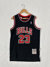 Chicago Bulls Michael Jordan Mitchell & Ness Jersey #23 Sz. L