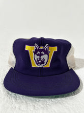 Vintage UW Huskies Mesh Trucker Hat