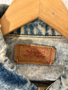 Vintage Levi's Lightwash Denim Jacket Sz. M DEPT1
