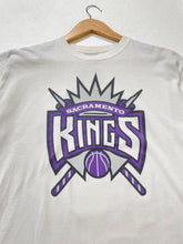 Vintage 2000s Sacramento Kings Slamson Game T-Shirt Sz. L