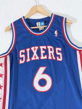Philadelphia 76ers Julius "Dr. J" Erving Jersey Sz. M