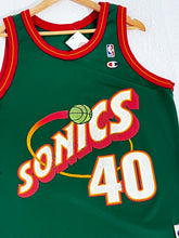 Vintage 1990's Shawn Kemp #40 Seattle SuperSonics Away Jersey Sz. M