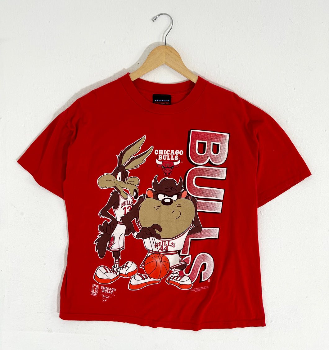 Vintage 1990's Chicago Bulls Looney Tunes T-Shirt Sz. L