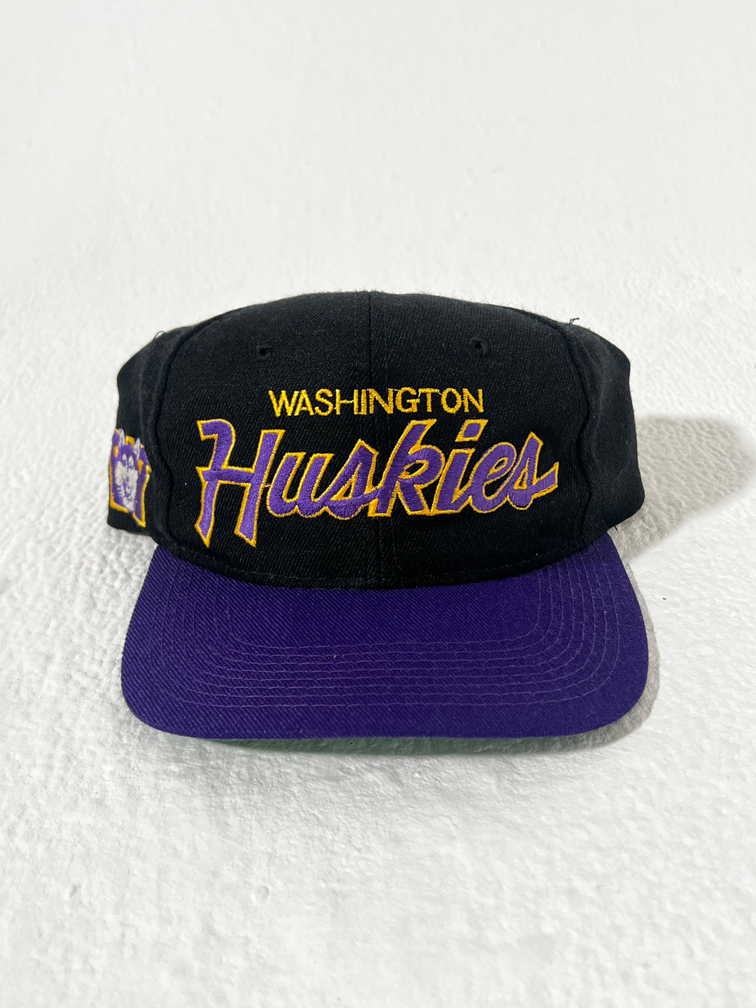 Vintage 1990's Washington Huskies UW Script Black Snapback Hat