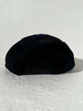 Vintage 1990's Washington Huskies UW Script Black Snapback Hat