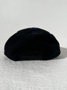 Vintage 1990's Washington Huskies UW Script Black Snapback Hat