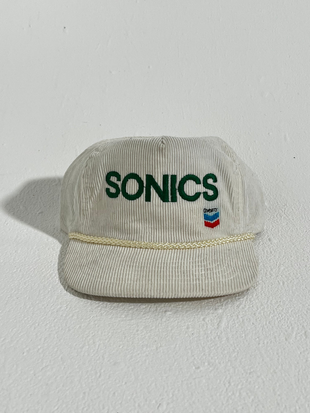 Vintage 1990's Seattle SuperSonics White Corduroy Snapback Hat