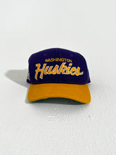 Vintage University of Washington UW Huskies Script Snapback Hat