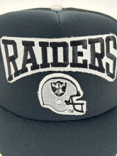 Vintage Raiders NFL Mesh Snapback Hat