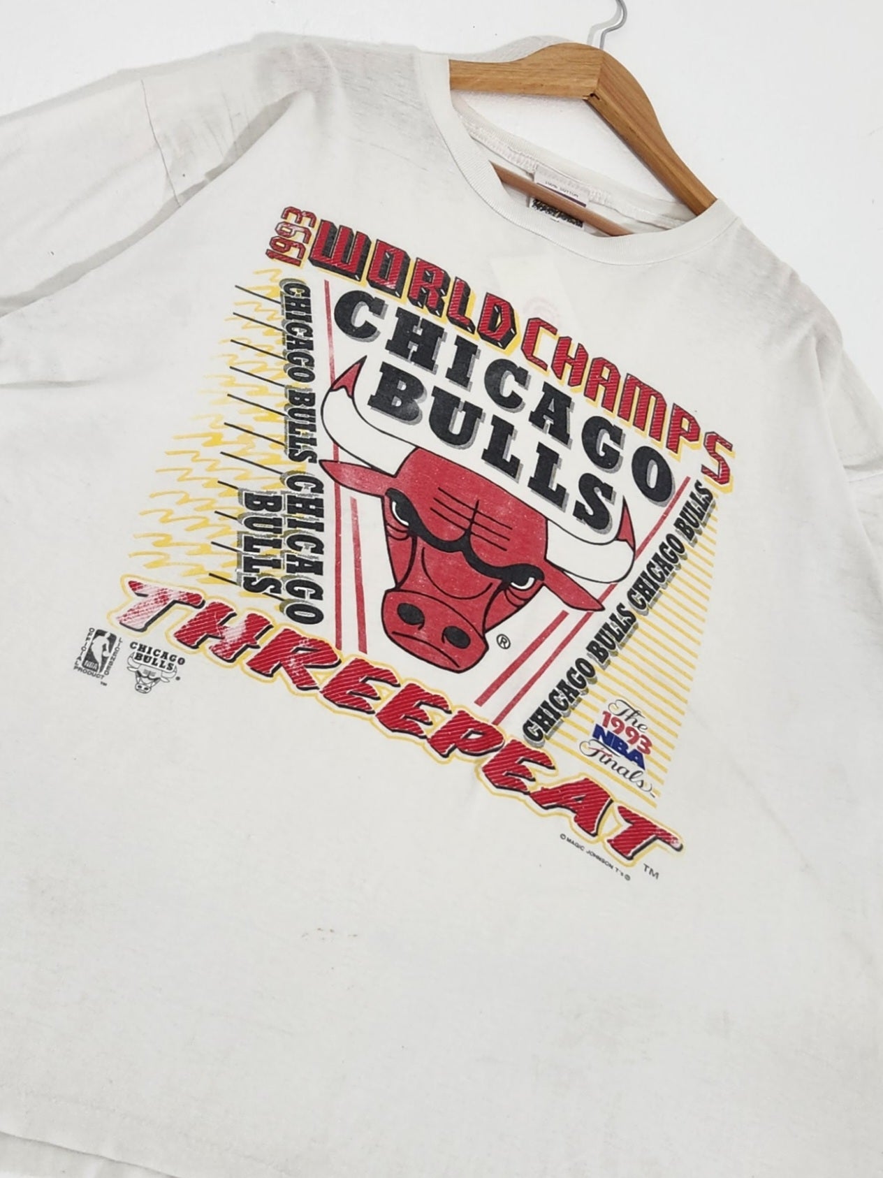 chicago bulls three peat shirt