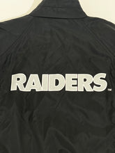 Vintage 1990's NFL APEX ONE Oakland Raiders Windbraker Sz. M