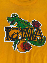 Vintage 1980s University of Iowa Hawkeyes "Orange Gator & Rosebowl" T-Shirt Sz. L