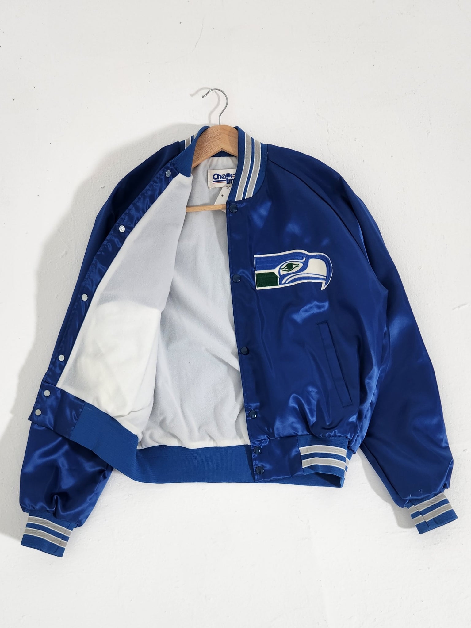 Vintage Seattle Seahawks Chalkline Satin Jacket Sz. L