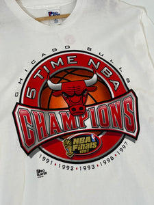 Vintage Chicago Bulls "5-Time NBA Championship" T-Shirt Sz. XL