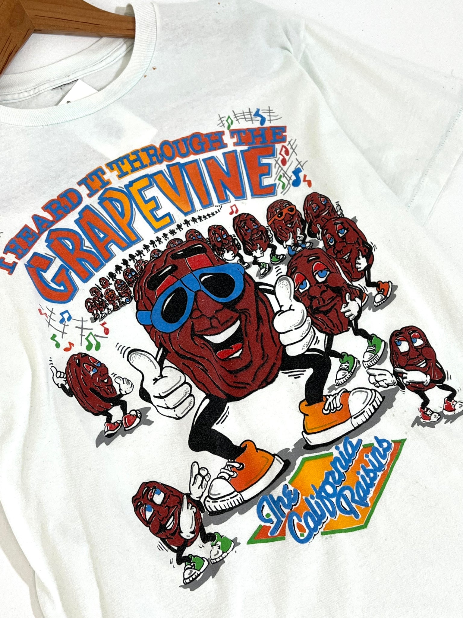 Vintage 1990's California Raisins T-Shirt Sz. L