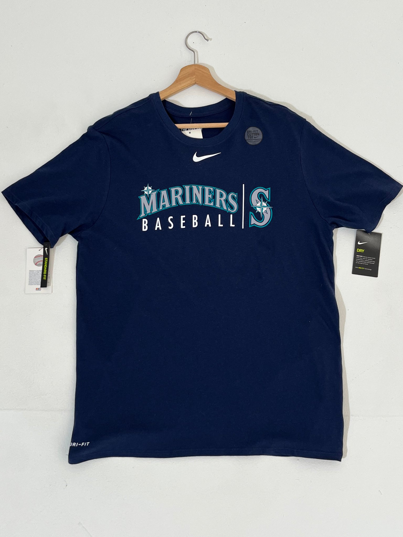 NEW Nike Women's Seattle Mariners Long Sleeve T-Shirt LARGE NWT  NKAM-DZ MLB