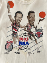  Mitchell & Ness Chicago Bulls NBA Finals 1992 T-Shirt Tee - Red  : Sports & Outdoors