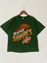 Vintage 1990’s Seattle Super Sonics Basketball T-Shirt Sz. XL