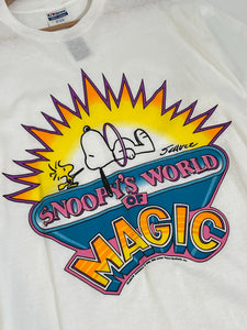 Vintage 1990's Snoopy's "World of Magic" T-Shirt Sz. XL